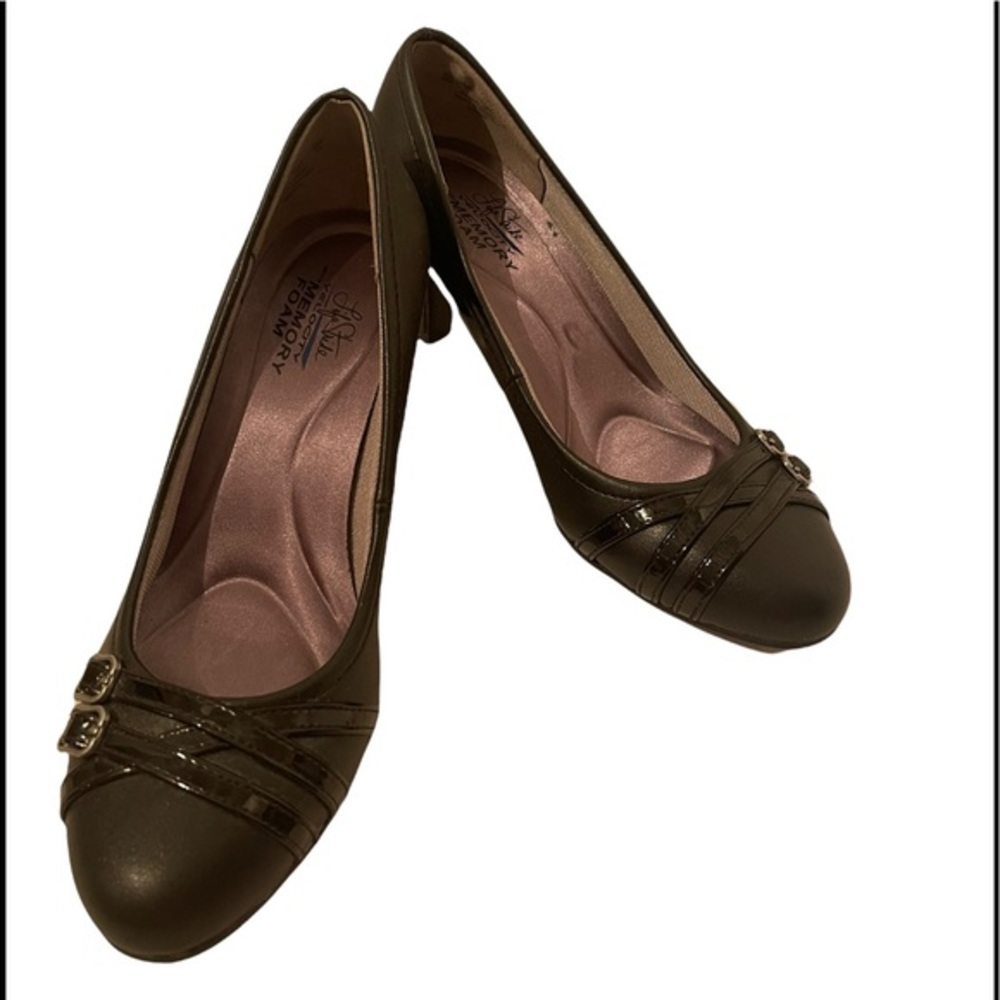 Life Stride Memory Foam Black Shoes Size 6M NWOT